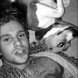 Meet your Posher, Raymond